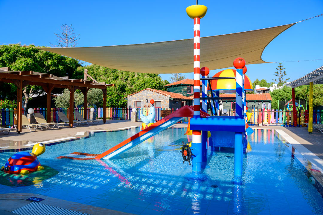 Pool Alexander Beach Hotel & Village Resort