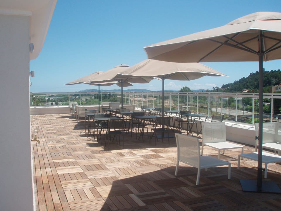 Terrasse panoramique Ibis Styles Hyeres Centre Gare