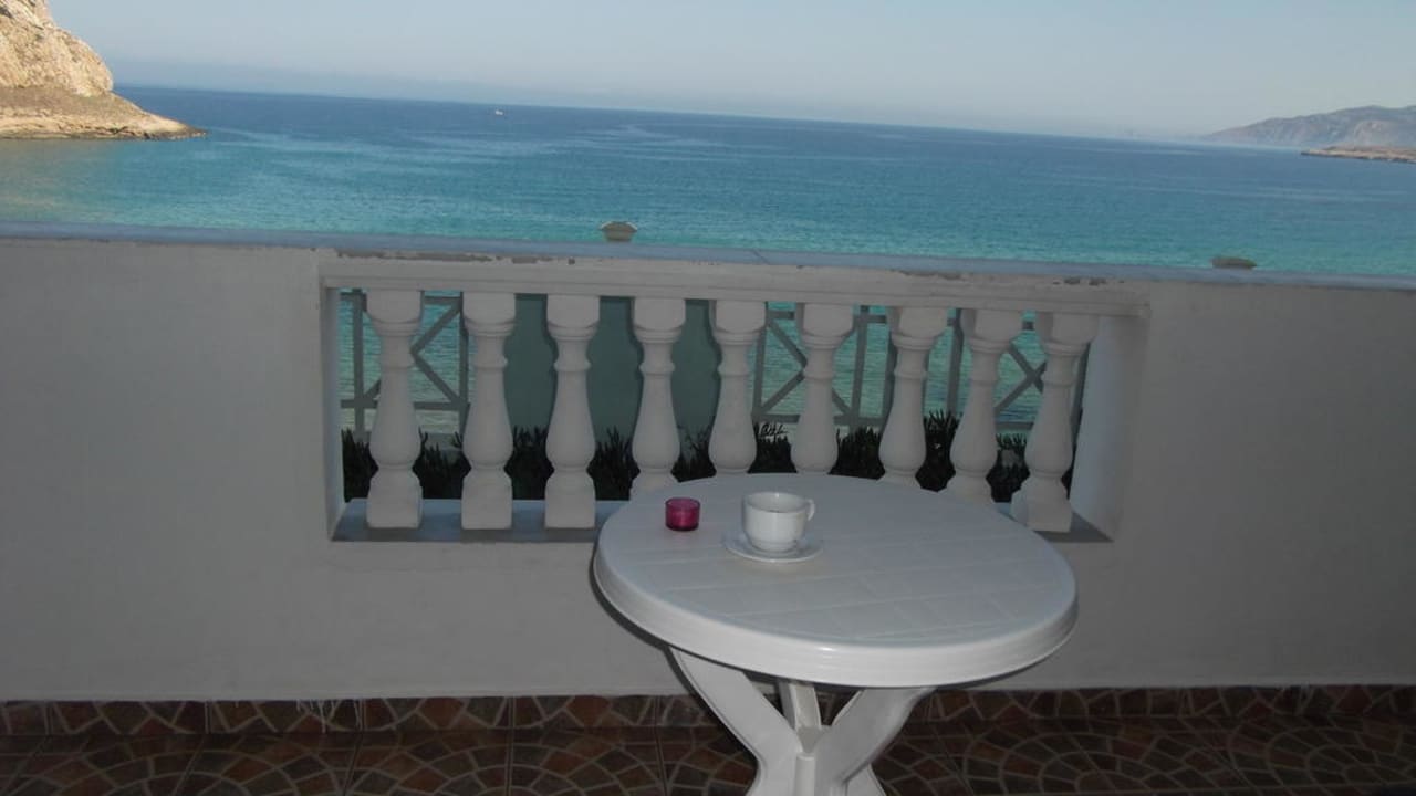 Blick vom Balkon Athene Palace