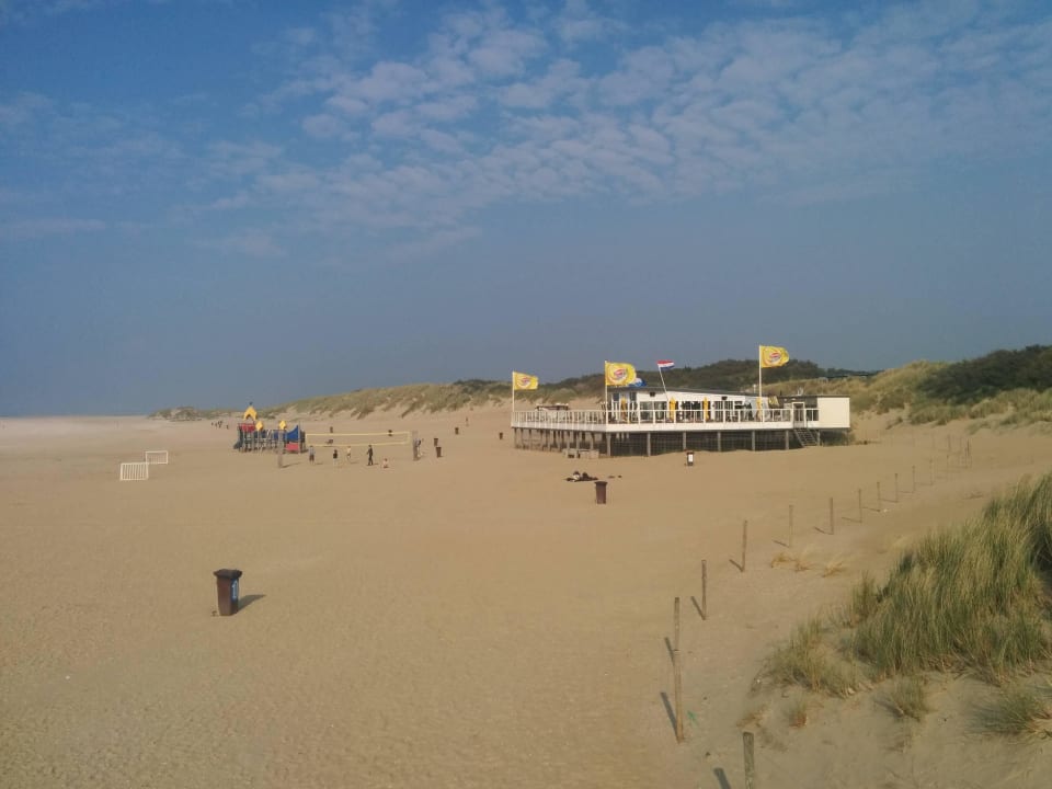 Strand bei schönem Wetter  Roompot Strandpark Duynhille