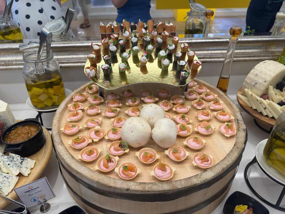 Gastro High Beach Resort