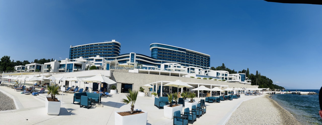 Außenansicht Hilton Rijeka Costabella Beach Resort And Spa