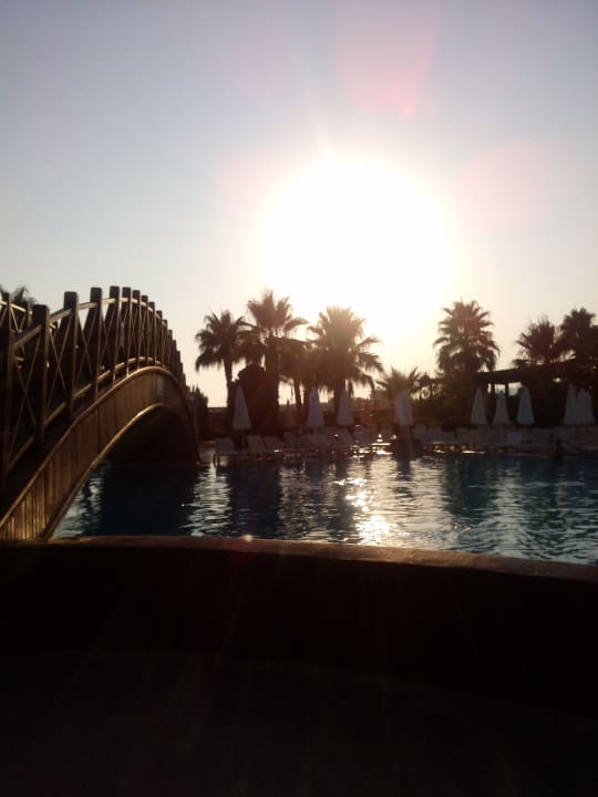 Sonnenuntergang über Pool Oz Hotels Incekum Beach
