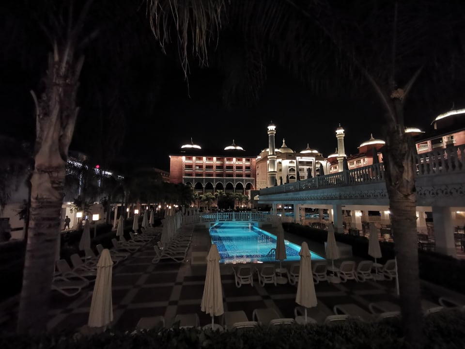 Pool Royal Taj Mahal Hotel