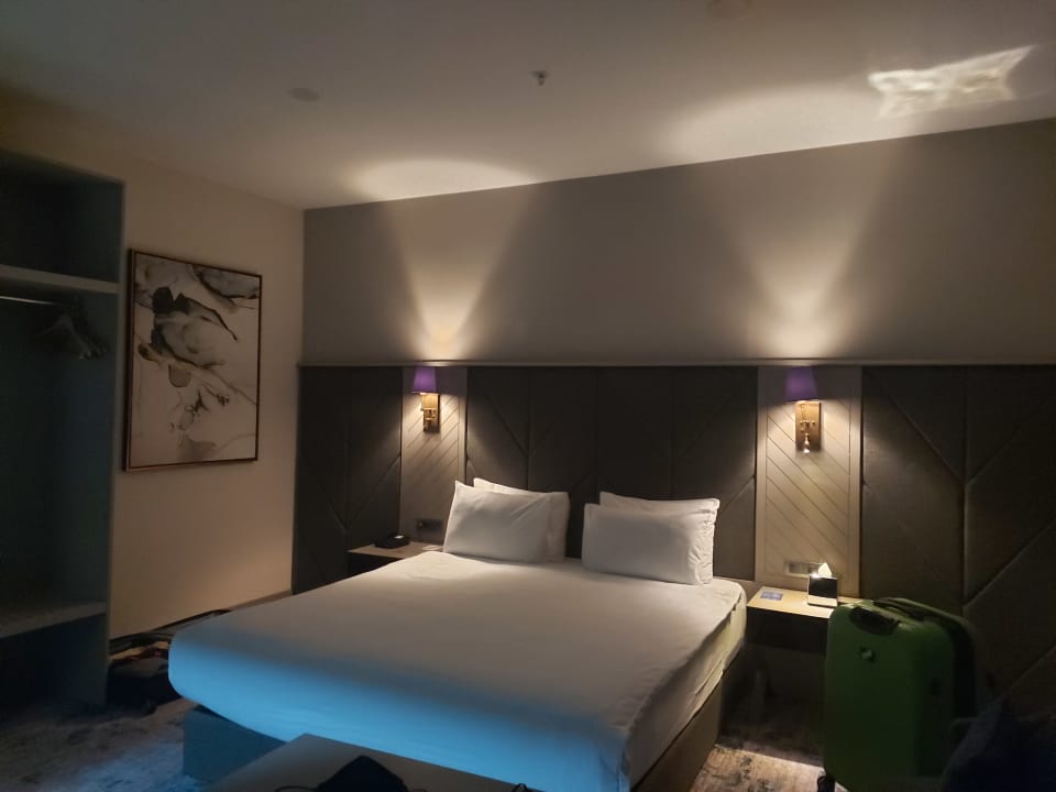 Zimmer Delta Hotels by Marriott Istanbul Vadi