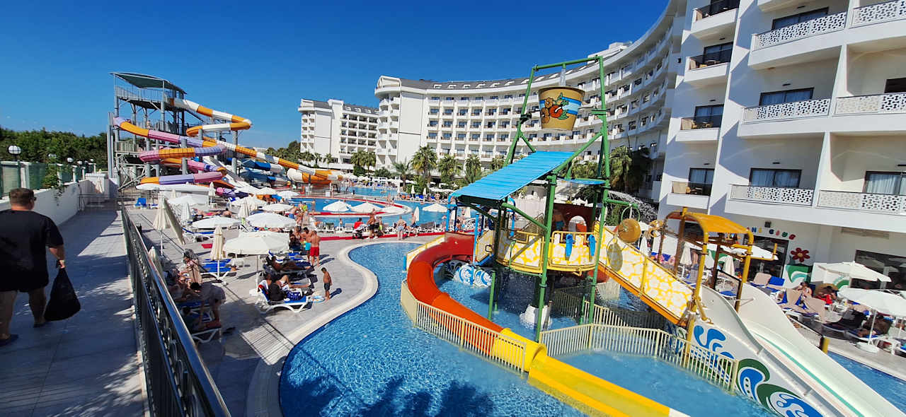 Außenansicht Calido Maris Hotel