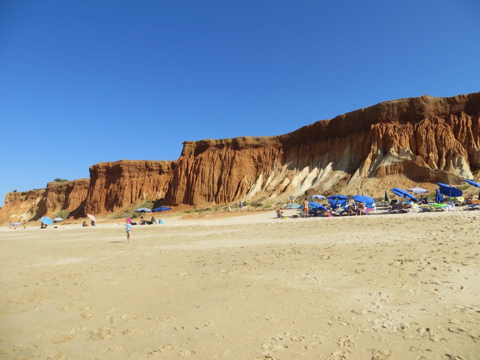 Feiner Sandstrand  AP Adriana Beach Resort