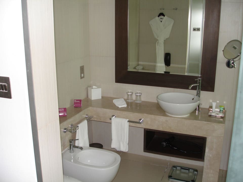 Bad Crowne Plaza Hotel Yas Island