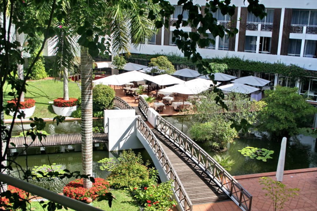 Aussicht vom Balkon auf die Gartenlaube Hotel Lanka Princess Ayurveda