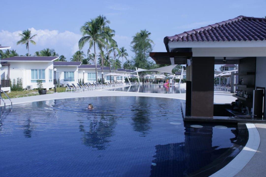 Gartenpool mit Poolbar Kantary Beach Hotel - KHAO LAK