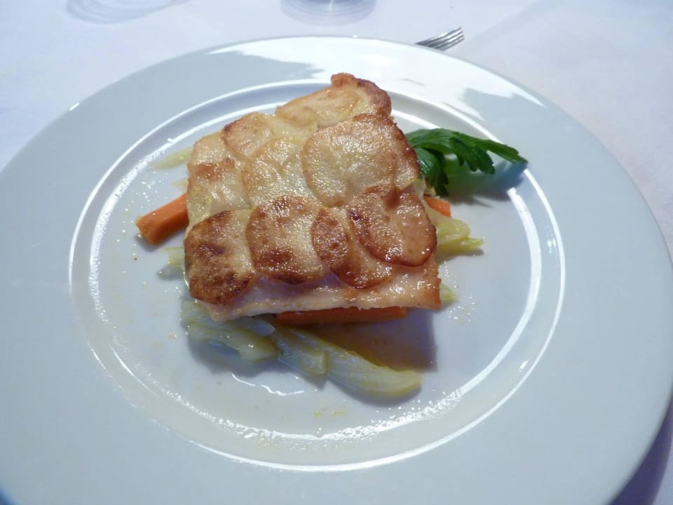 Seebarsch in Kartoffelkruste Hotel Wieslhof