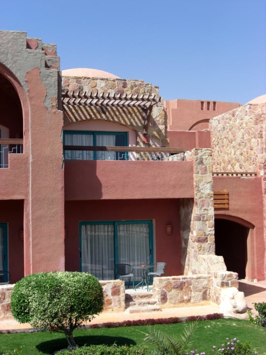 Oben unser Zimmer 209 unten 109 Swisstouch Oriental Resort Marsa Alam