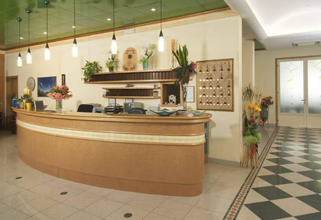 Reception Hotel Antonella & Mael