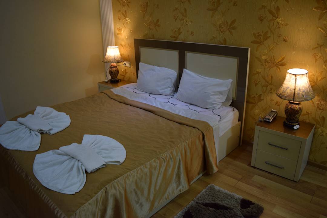 Doppelbett Lux Palace Hotel
