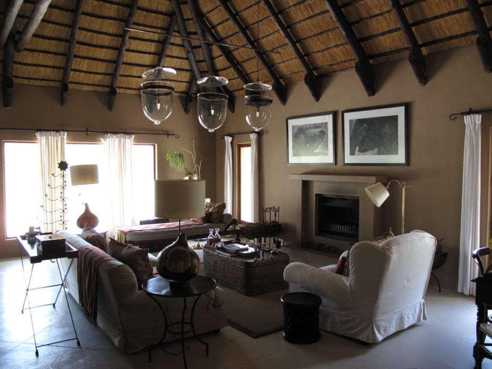 Mushara Villa -  Wohnbereich Hotel Mushara Lodge