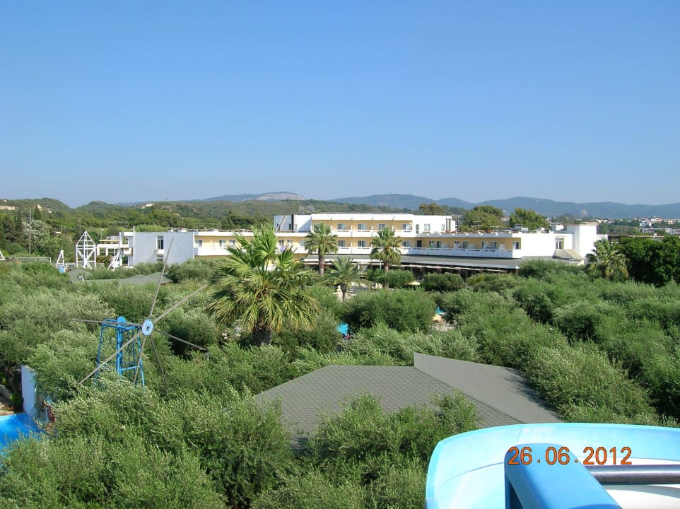 Widok hotelu z dużej zjeżdżalni TUI KIDS CLUB Alex Beach