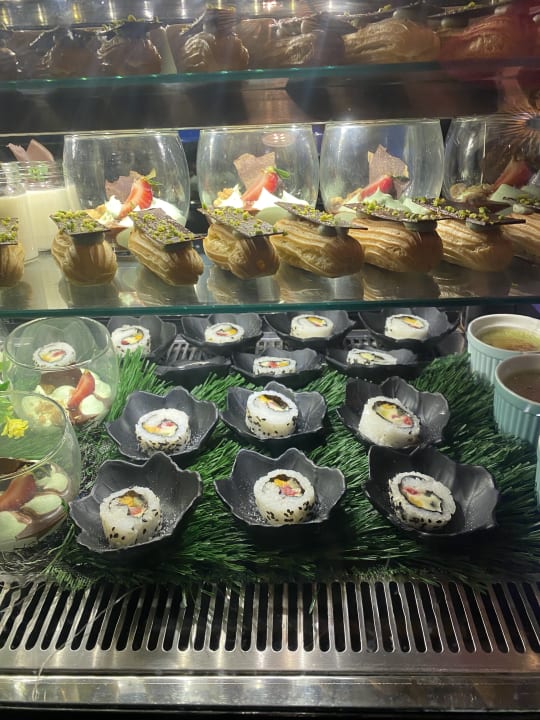 Gastro Kudafushi Resort & Spa