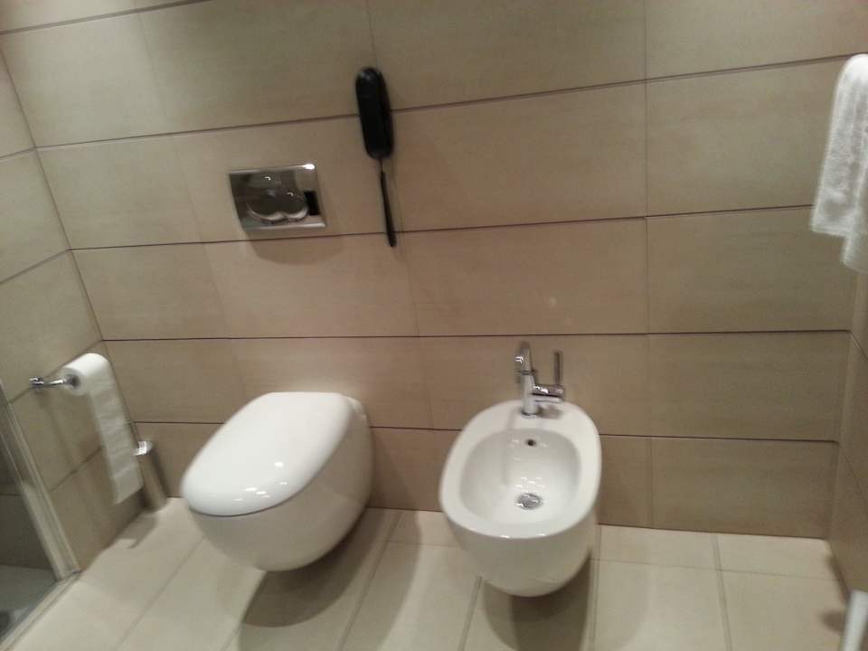 Toilette und Bidet Radisson Blu Hotel Milan