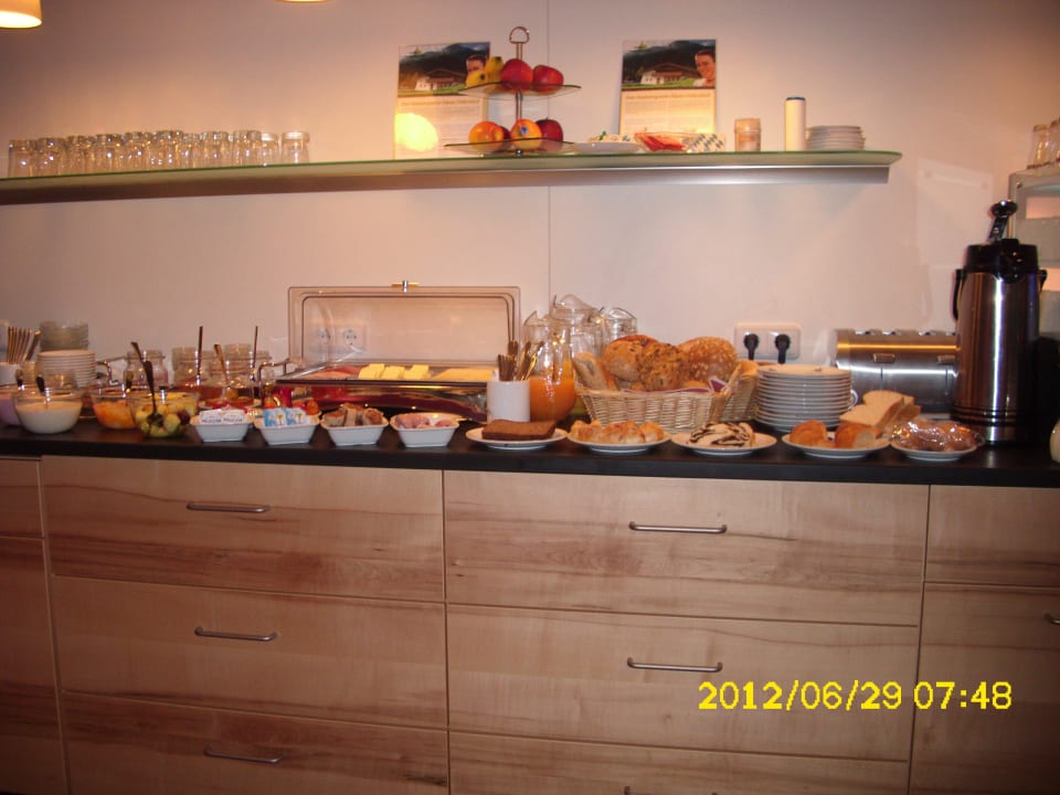 Frühstücksbuffet Gästehaus Otto Huber