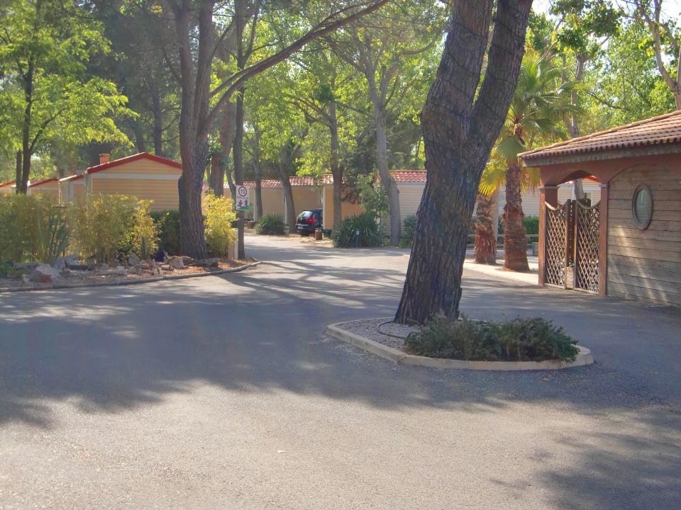 Blick vom Eingang Camping & Bungalows La Marine
