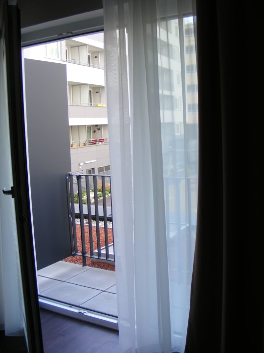 Blick auf Balkon Leonardo Hotel Vienna Hauptbahnhof