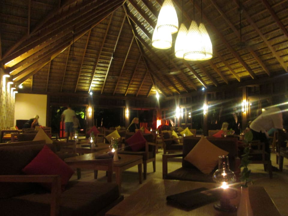 Uthuru Bar Meeru Maldives Resort Island