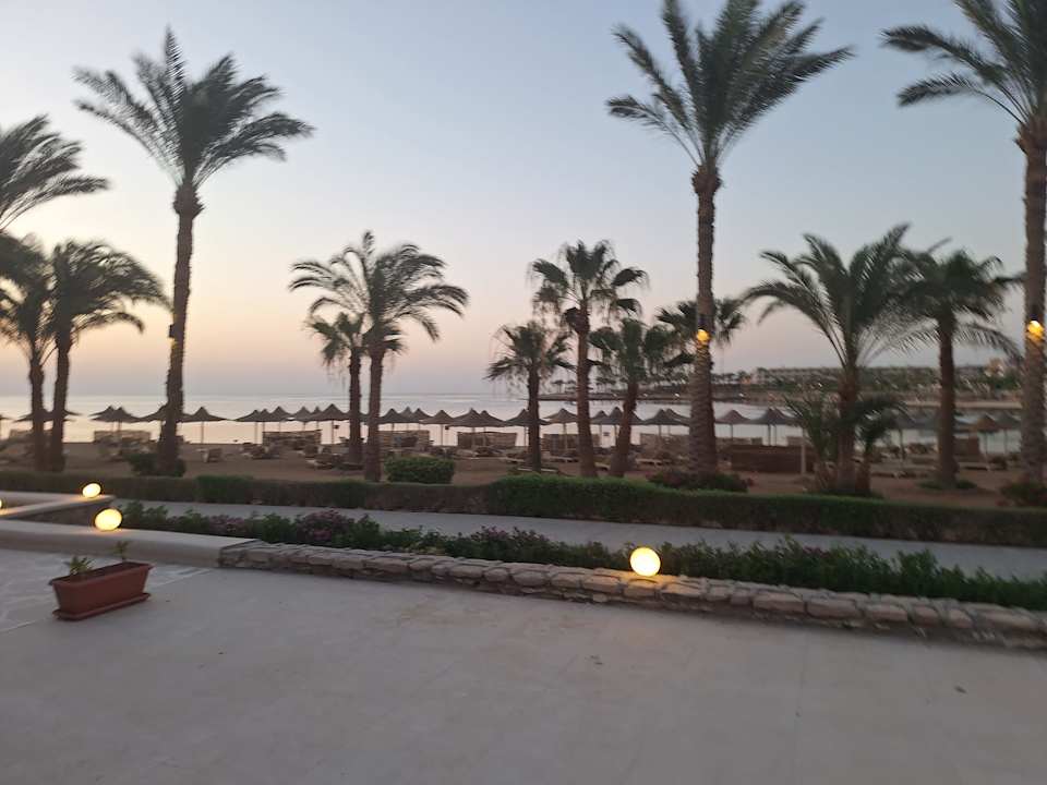 Strand Brayka Bay Resort