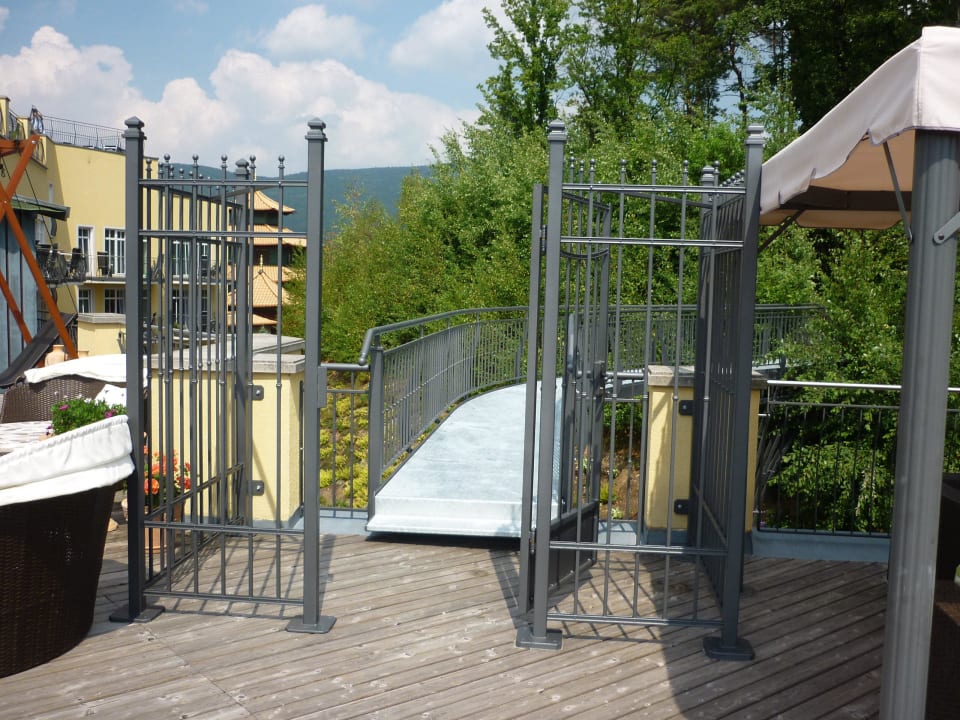 Tür zum Elfenwald Spirit & SPA Hotel Birkenhof am Elfenhain