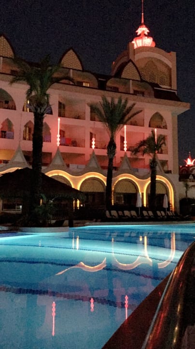 Pool Well Palace Side