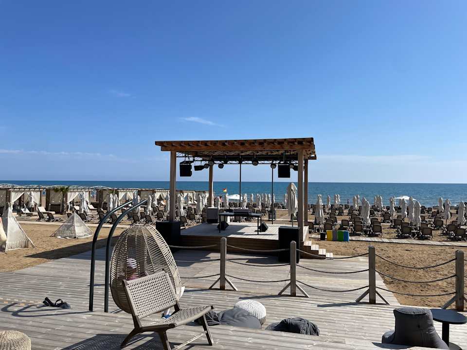 Strand Jacaranda Luxury Resort