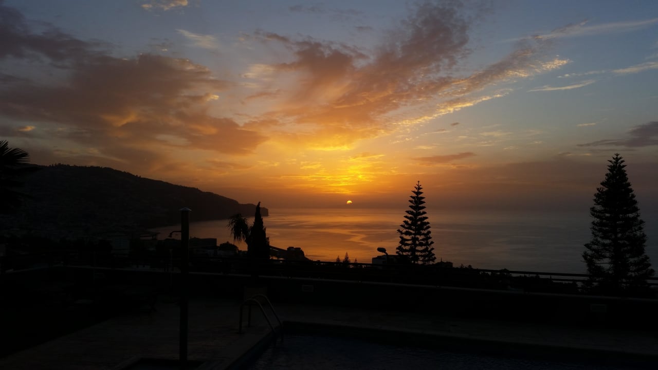 morgentliches Panorama  Hotel Madeira Panoramico