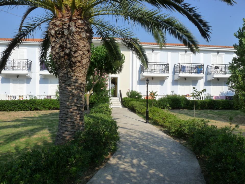 Rückansicht des Haupthauses Hotel Sirocco