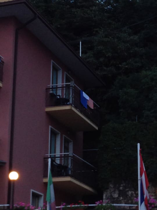 Unser Zimmer von außen Hotel Merano