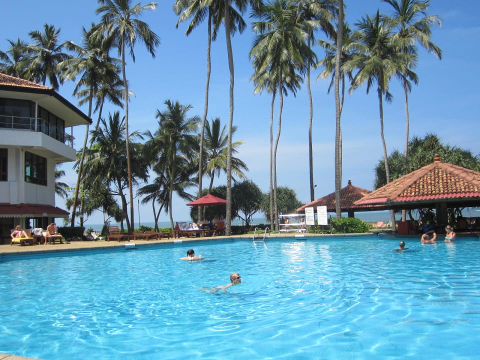 Pool Tangerine Beach Hotel