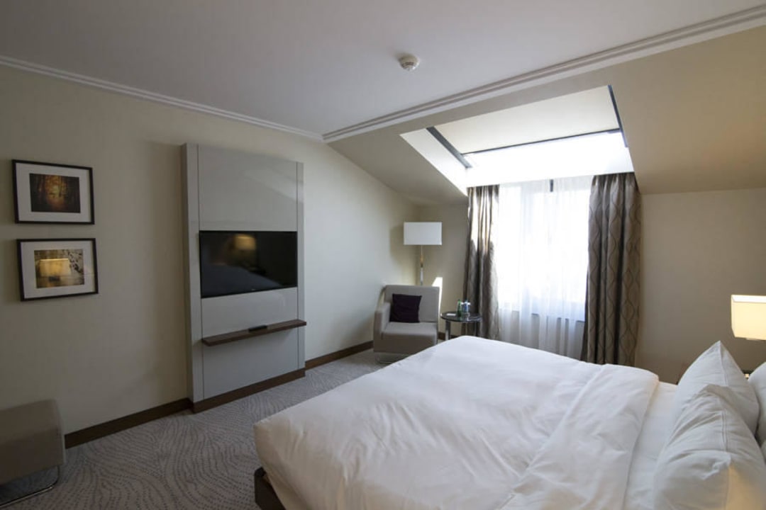 Widok na pokój DoubleTree by Hilton Hotel & Conference Centre Warsaw