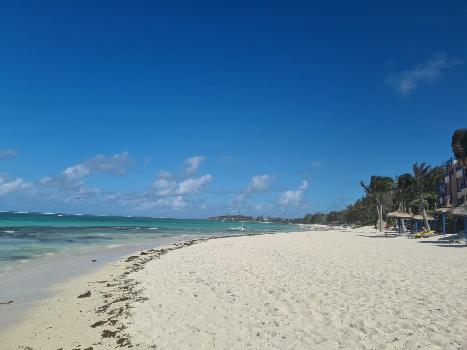 Strand Crystals Beach Resort Belle Mare, a member of Radisson Individuals