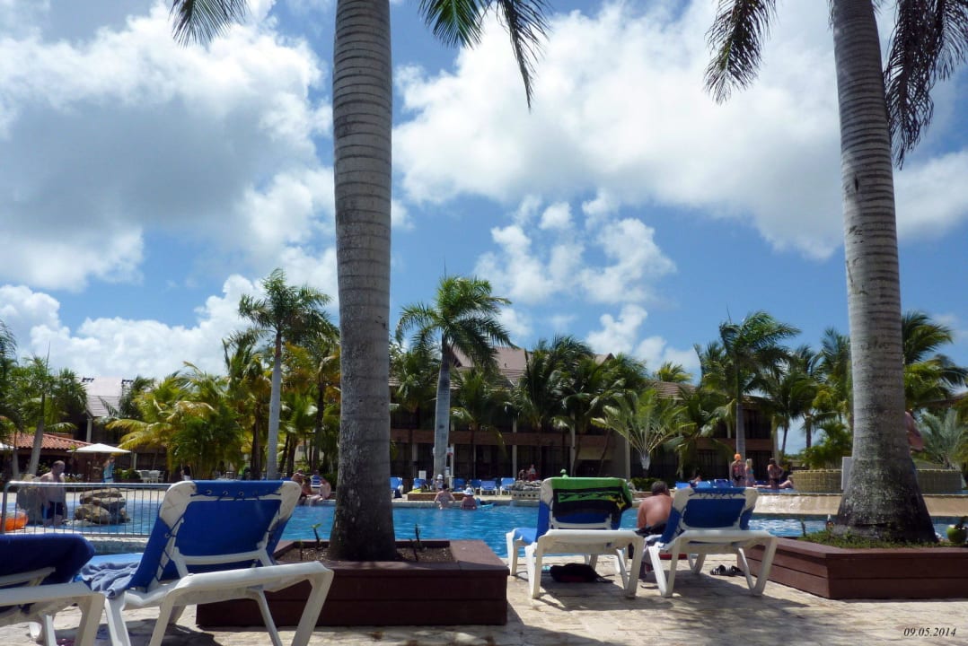 Sicht auf den Pool Villas Bavaro Resort & Spa