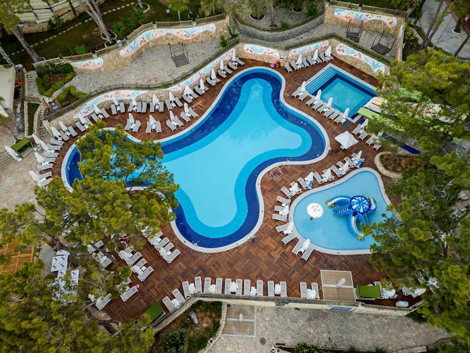 Pool Wome Deluxe Hotel