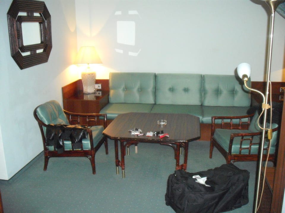 Wohnbereich Suite Eventhotel Pyramide