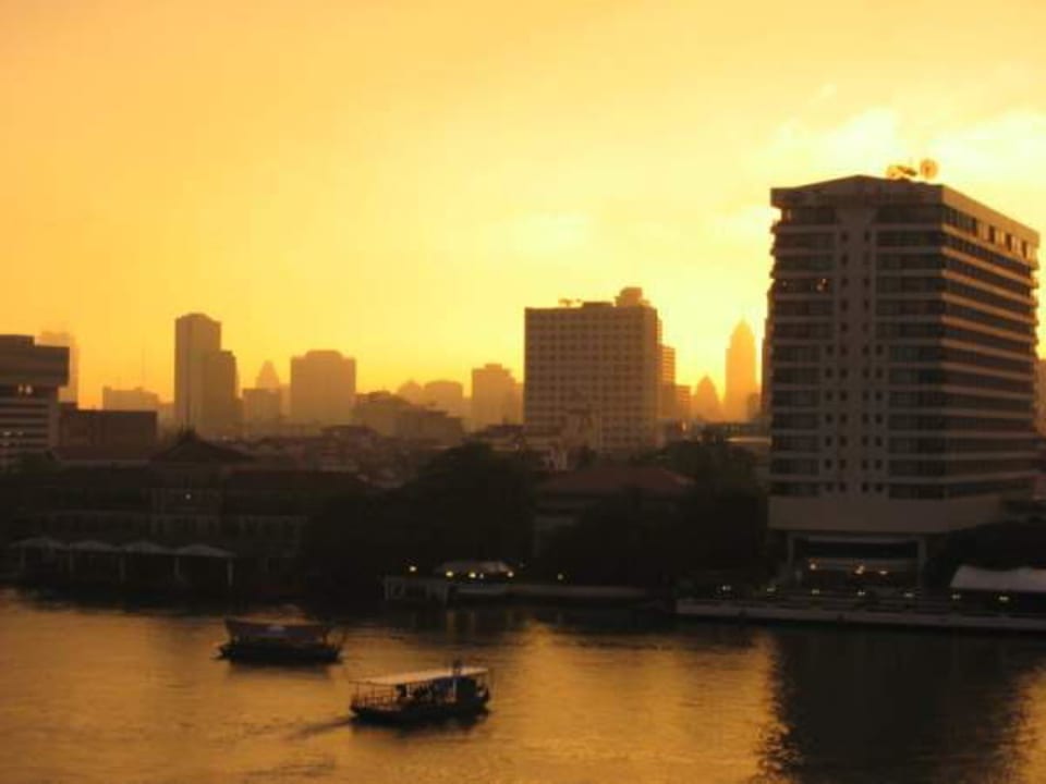 Aussicht vom Balkon Hotel The Peninsula Bangkok