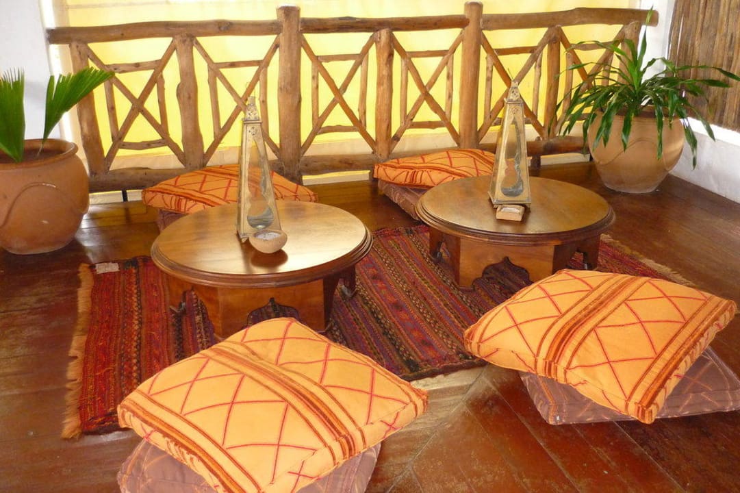 Sitzecken überm Restaurant Neptune Palm Beach Boutique Resort & Spa