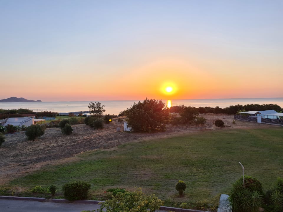 Ausblick Irene Palace Beach Resort Club alltoura