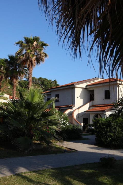 Zimmer von Außen Villaggio Torre Ruffa Robinson