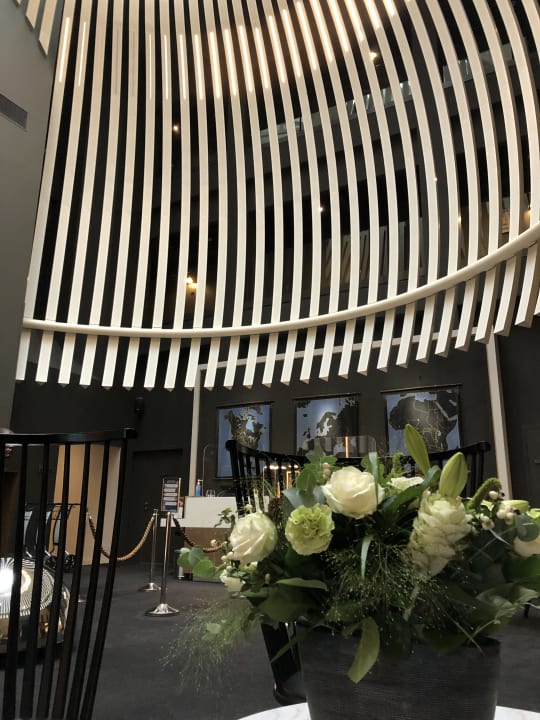 Lobby Golden Tulip Saint Malo– Le Grand Bé