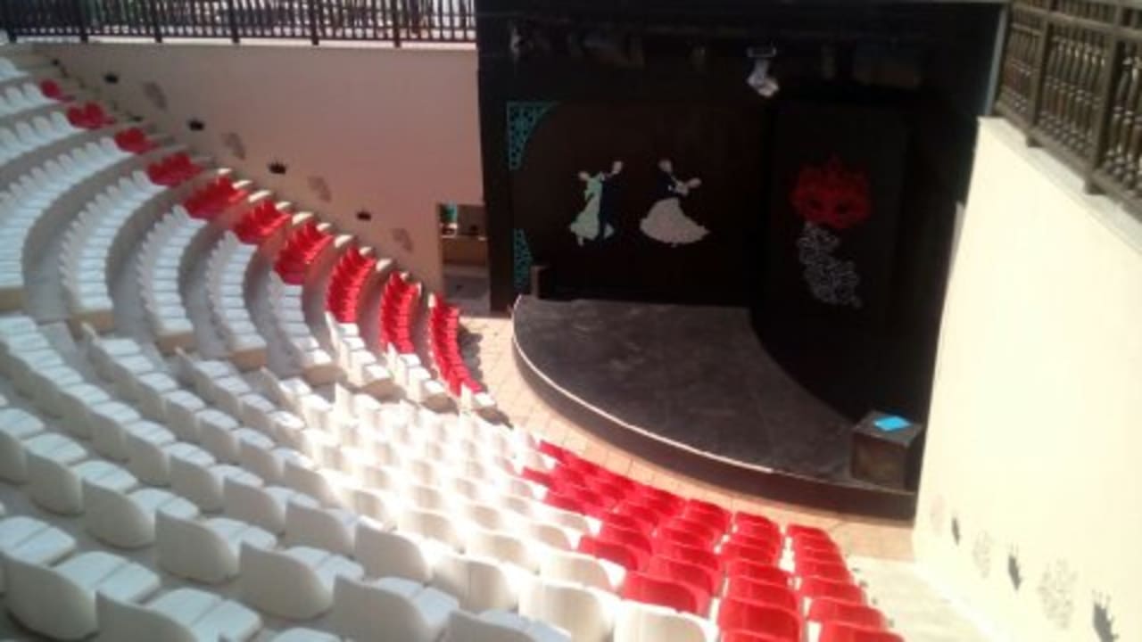 Sport & Freizeit Well Palace Side