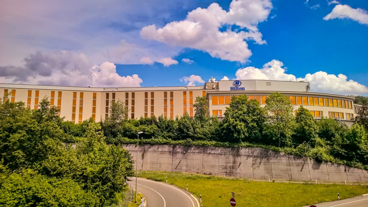 Außenansicht Hilton Zurich Airport