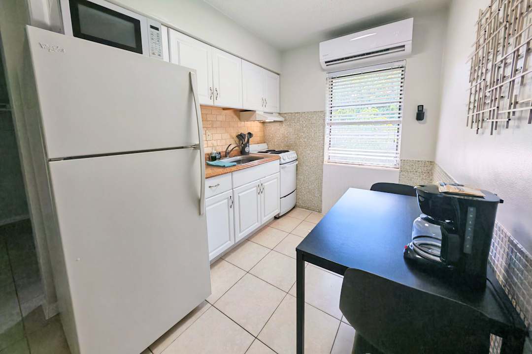 Zimmer Ocean Villas of Deerfield