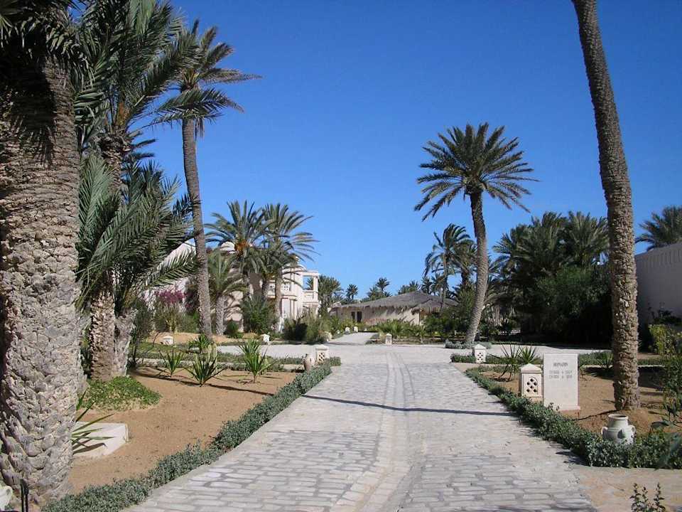 Alejki hotelowe Zita Beach Resort