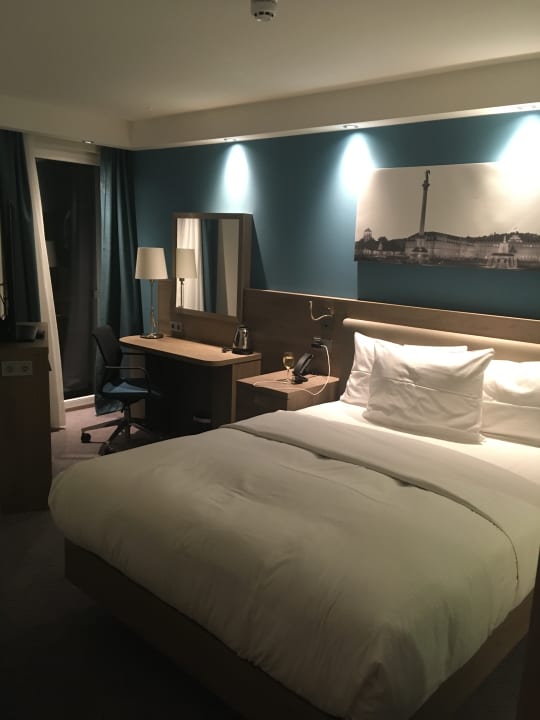 Zimmer Hampton by Hilton Stuttgart City Centre