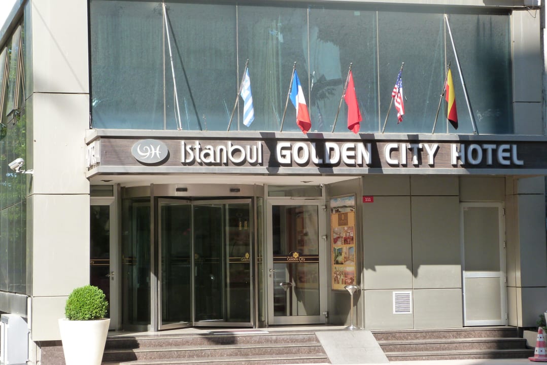Hoteleingang Istanbul Golden City Hotel